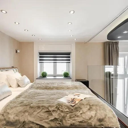 Luxurious 3-bedroom In The Center Апартаменты Будапешт