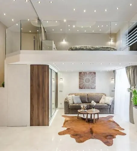 Luxurious 3-bedroom In The Center Budapesta
