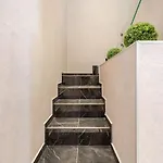 Luxurious 3-bedroom In The Center Apartmán